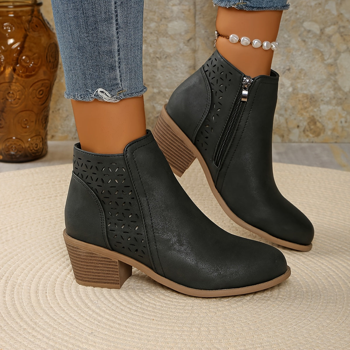 Boots som andas med halkfri sula