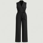 Ärmlös jumpsuit med V-ringning och klädsam skärning