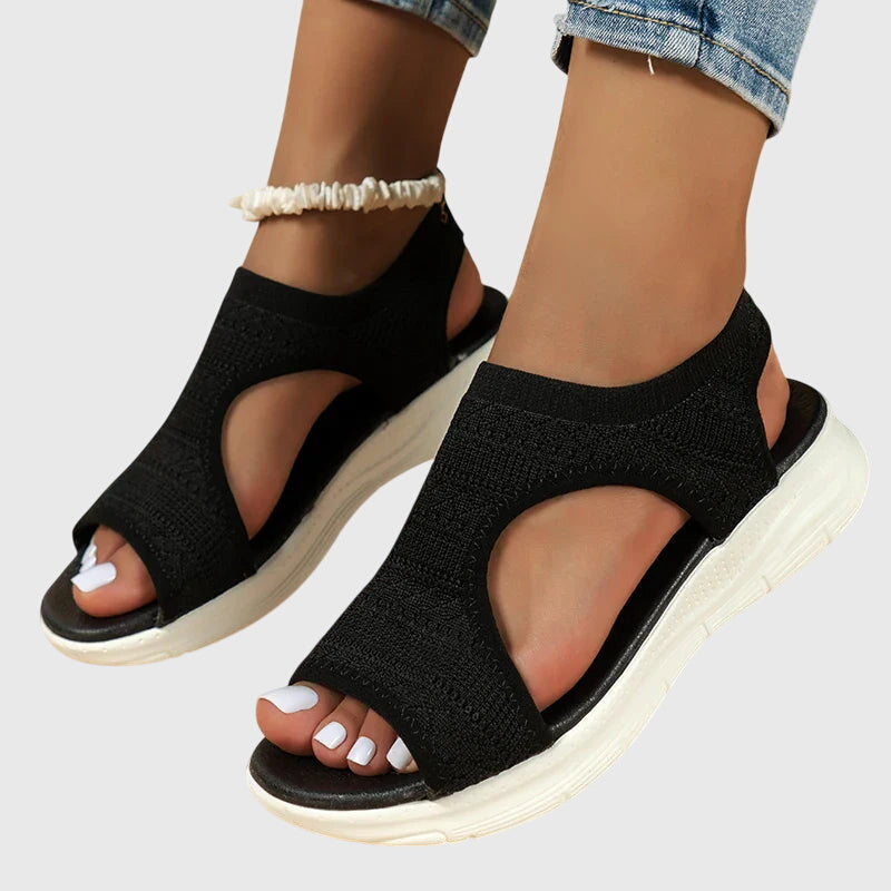 Sandalias para todo el día con un diseño refinado y sencillo