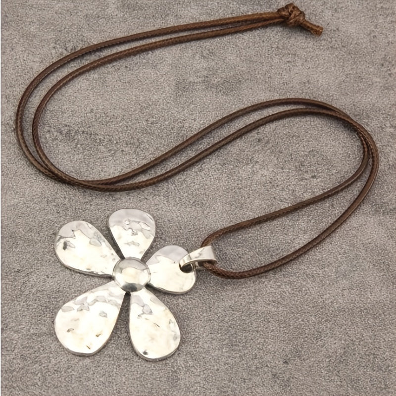 Minimalist Hammered Asymmetric Flower Pendant Necklace