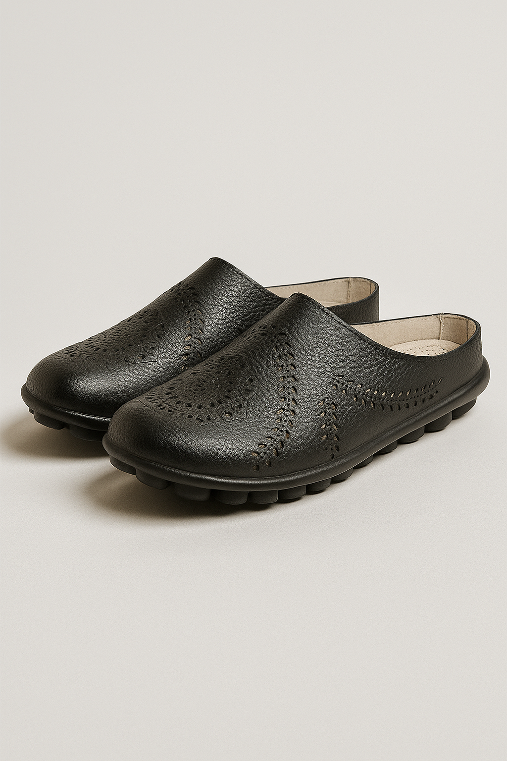 Zapatos sin cordones con troquelado mandala y suela flexible de confort