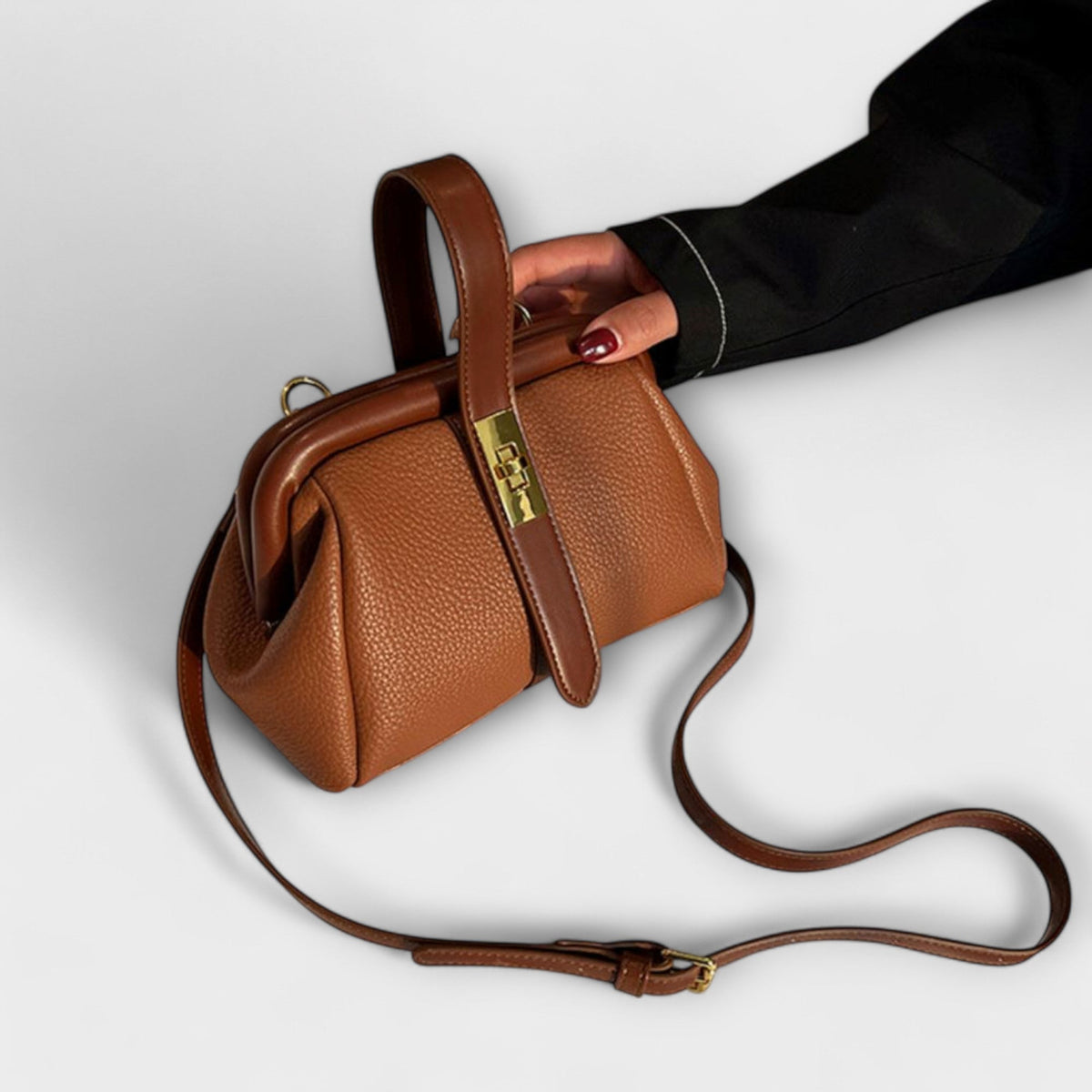 Retro Style Bag with Practical Capacity