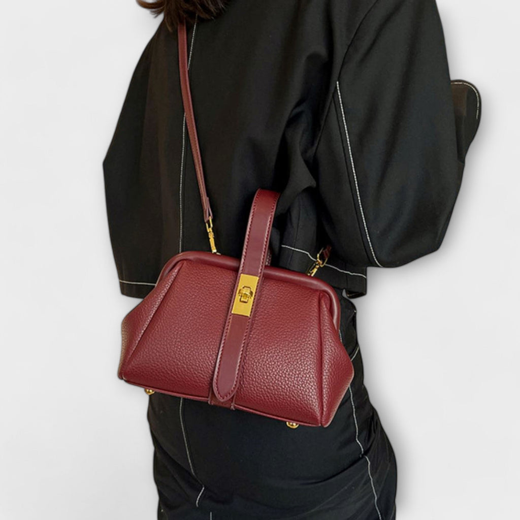 Retro Style Bag with Practical Capacity