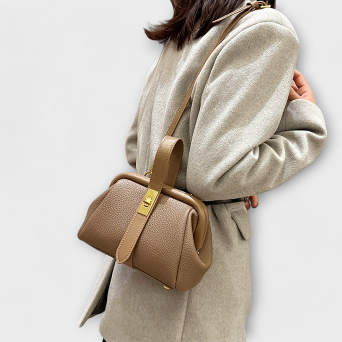 Retro Style Bag with Practical Capacity