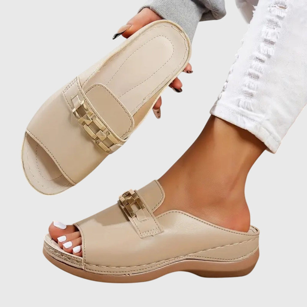 Lätta slip in-sandaler för hela dagen