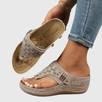 Sandalias de cuña fáciles de calzar con plantilla perfilada