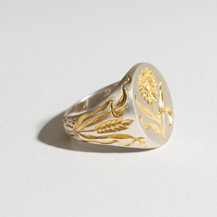 Vintage-Style Sunflower Seal Ring in Silver Colour