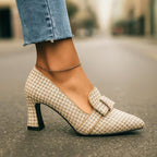 Pumps i hundtandsmönster med skulpterad blockklack