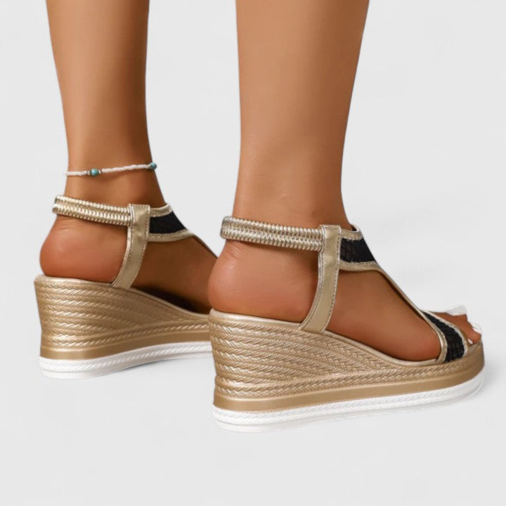 Sandalias de cuña con base elevada y estable