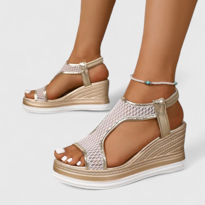 Sandalias de cuña con base elevada y estable