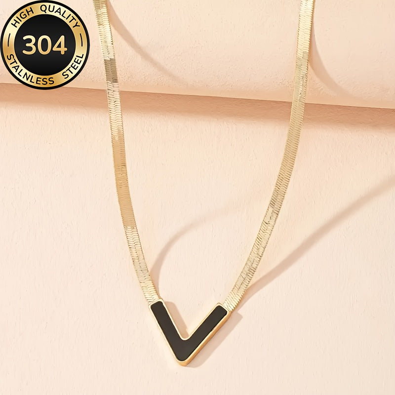 Minimalist V-Shaped Chain Pendant Necklace with Geometric Line