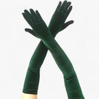 Velvet Gloves with Soft Lining and Retro-Inspired Style