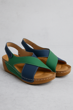 Sandalias de tiras cruzadas con plantilla acolchada para el verano