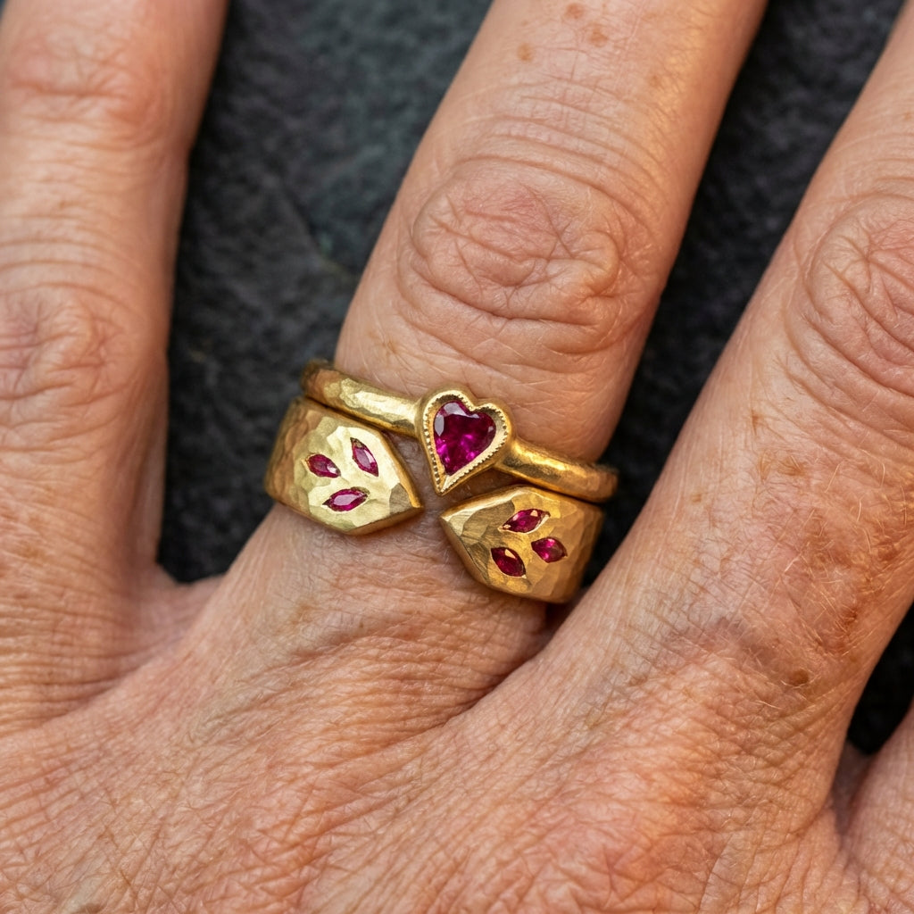 Pink Zirconia Heart Ring Set with Snake Pattern Band
