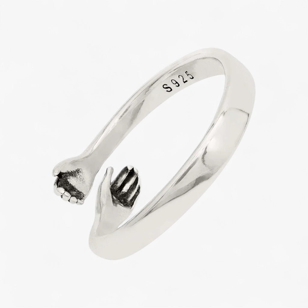 Flätad ring med en mjuk, kramliknande kurva