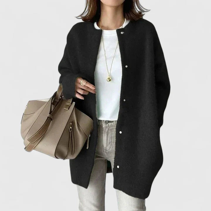 Versatile Jacket with Modern Everyday Line