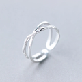 Vintage-Style Cross Ring with Simple Lines in Silver Colour