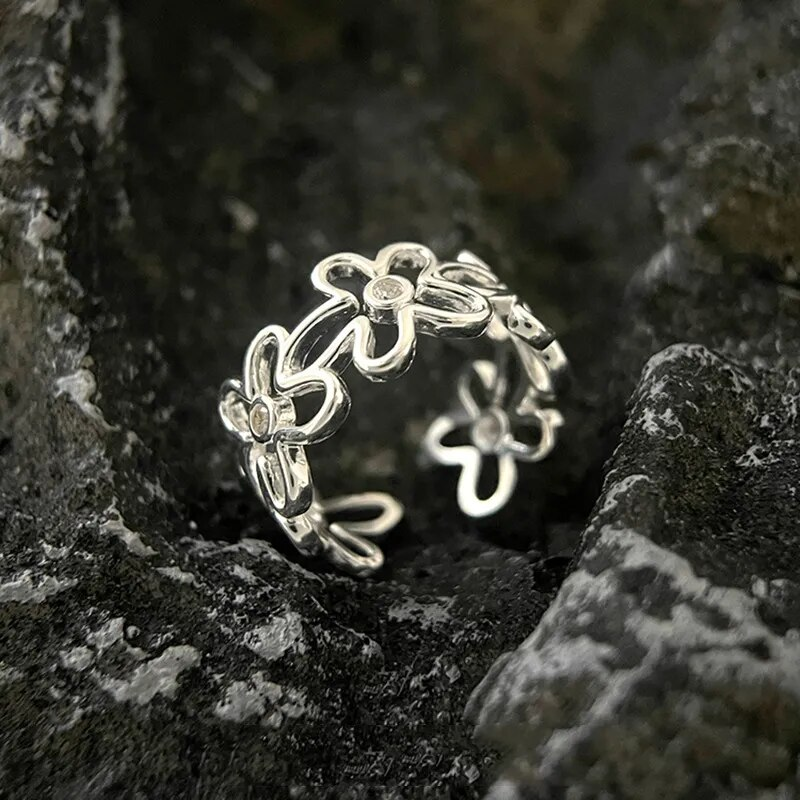 Open Flower and Vine Ring with Delicate Detail in Silver Colour