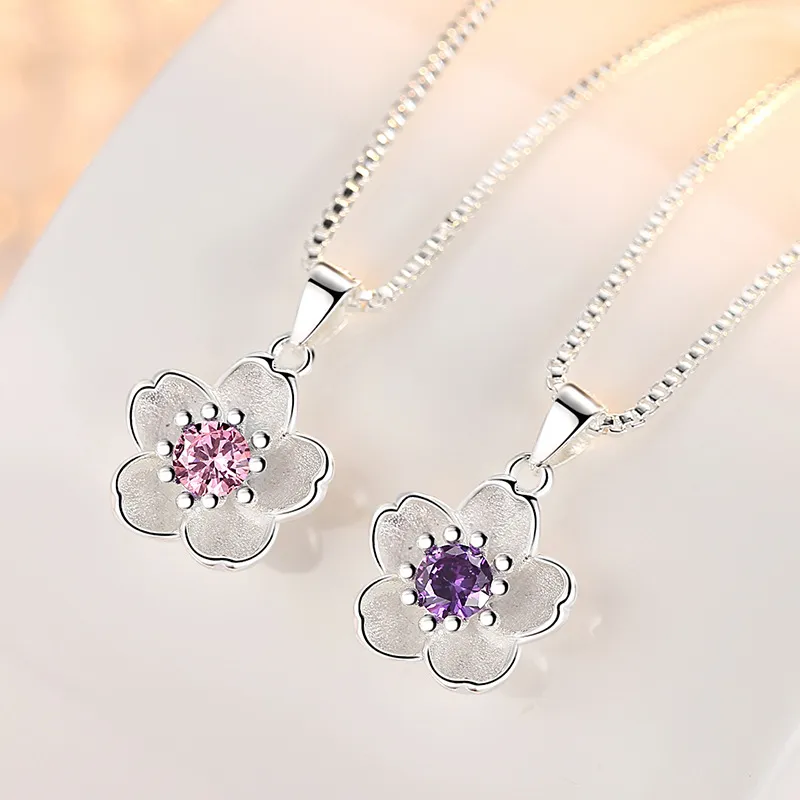 Vintage-Style Sunflower Pendant Necklace with Colour Choice
