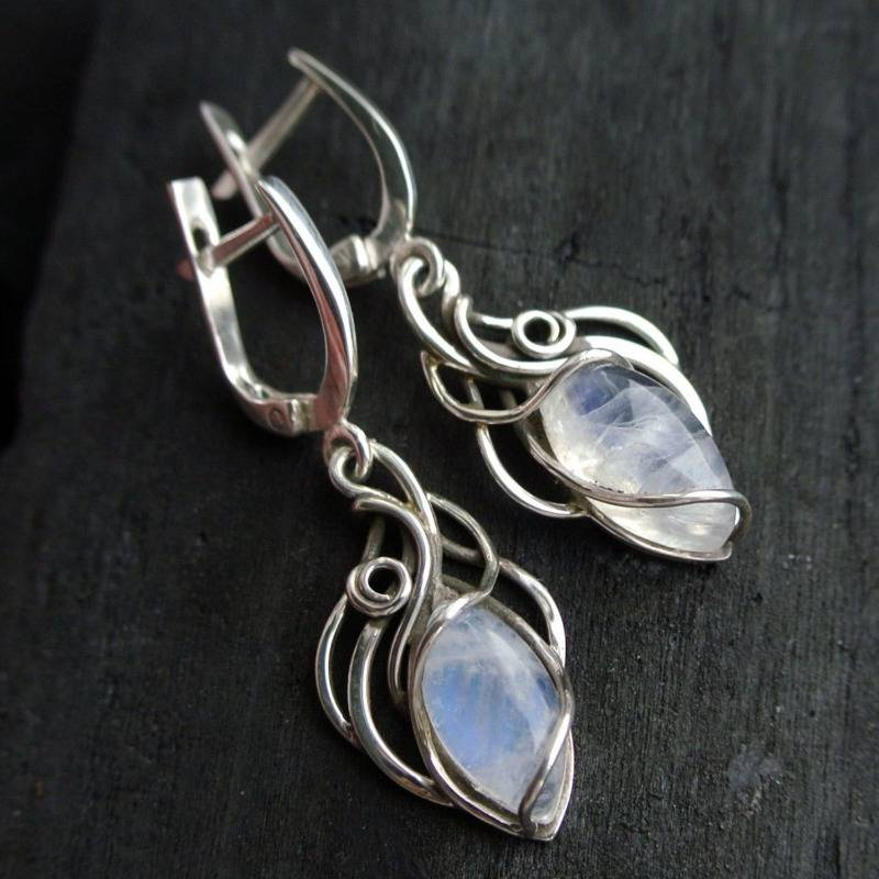 White Crystal Earrings in Silver Colour with Vintage Look