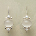 Pendientes de estilo vintage con cristales blancos y perlas de imitación