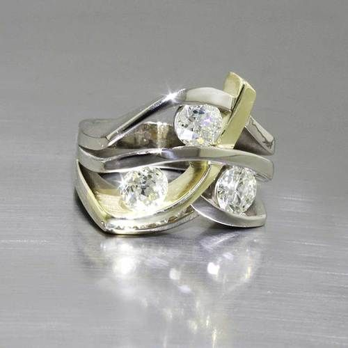 Two-Tone Crossover Band Ring with Zirconia Detail and Modern Look