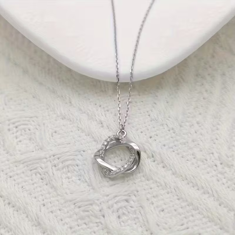 Modern Rope Chain Necklace with Twisted Texture and Bright Shine