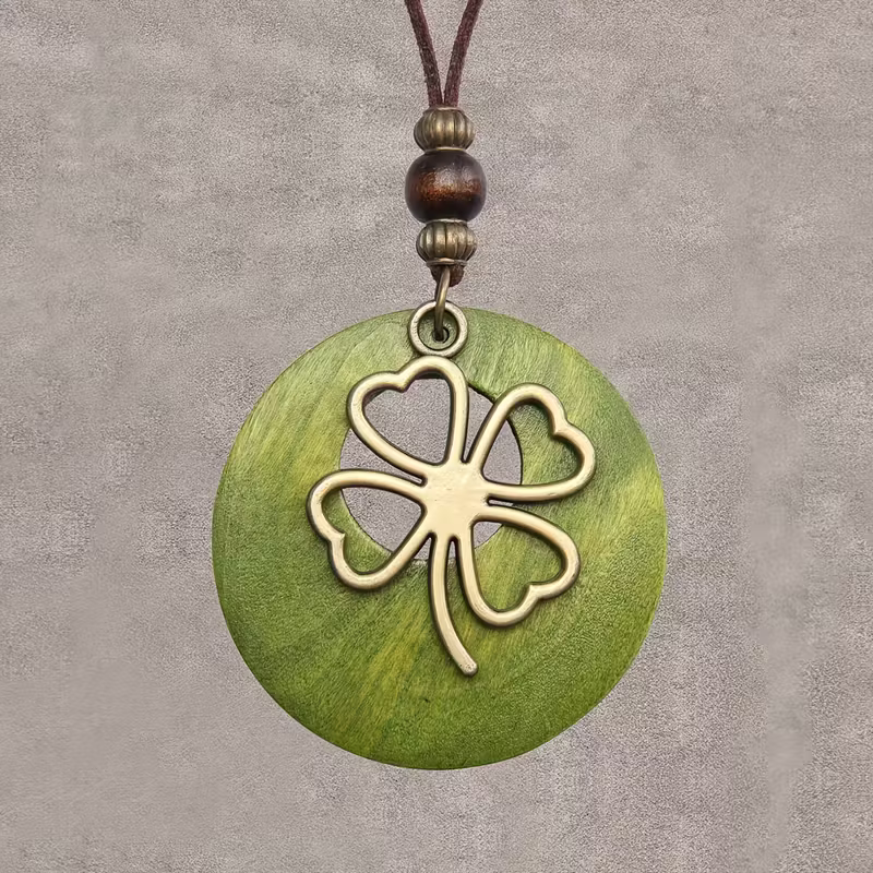 Clover Pendant Necklace with Simple Chain and Classic Shape