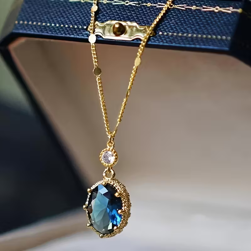 Regency-Style Blue Stone Necklace with Classic Elegance