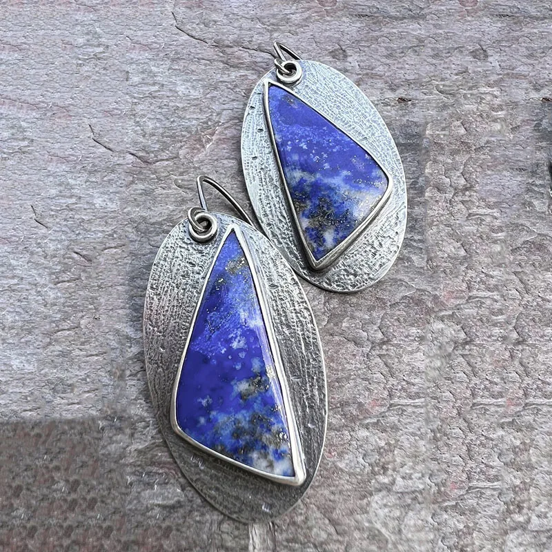 Vintage-Style Earrings in Silver Colour with Blue Detail