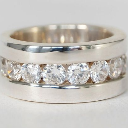 Vintage-Style Belt Buckle Ring with Zirconia in Silver Colour