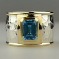 Vintage-Style Two-Tone Ring with Blue Crystal and Mixed Finish