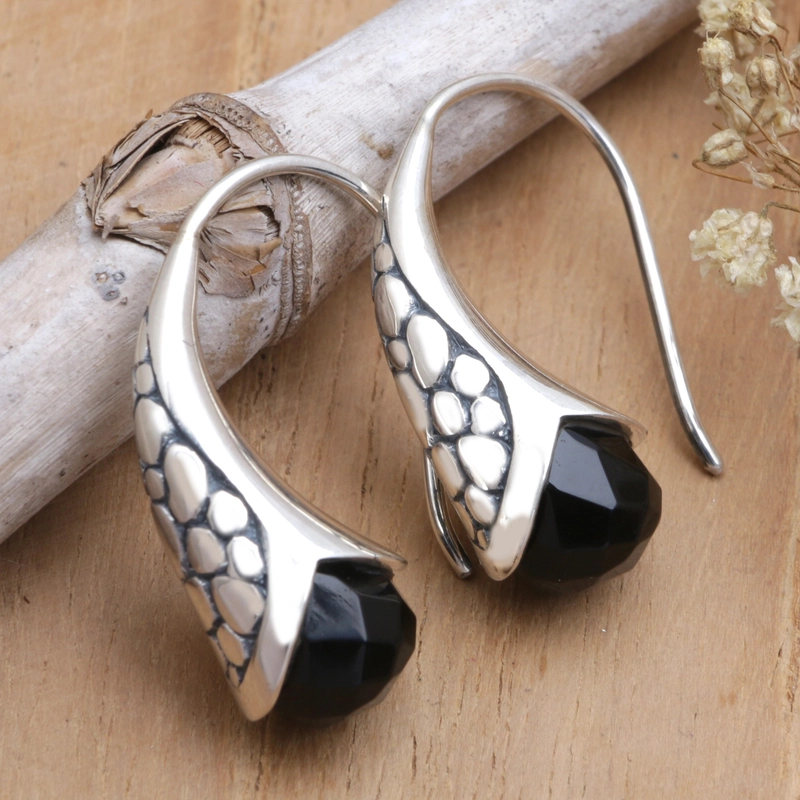 Vintage-Style Drop Earrings in Silver Colour and Black