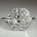 Vintage-Style Zirconia Ring with Cool Setting in Silver Colour