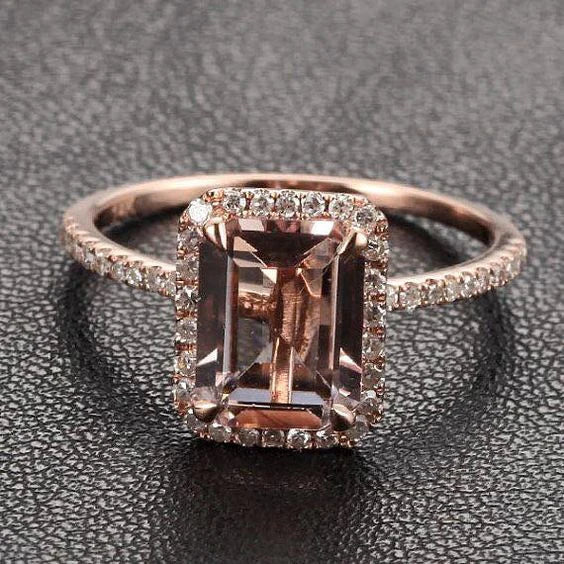 Rose Glass Ring with Vintage-Style Setting and Classic Band