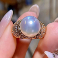 Vintage-Style White Faux Pearl Ring in Gold Colour