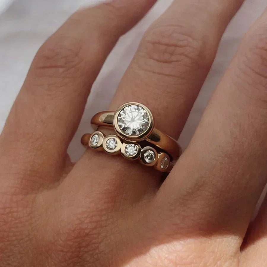 Vintage-Style Zirconia Ring Set in Gold Colour with Stacking Bands