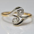 Vintage-Style Wavy Zirconia Band Ring in Gold Colour
