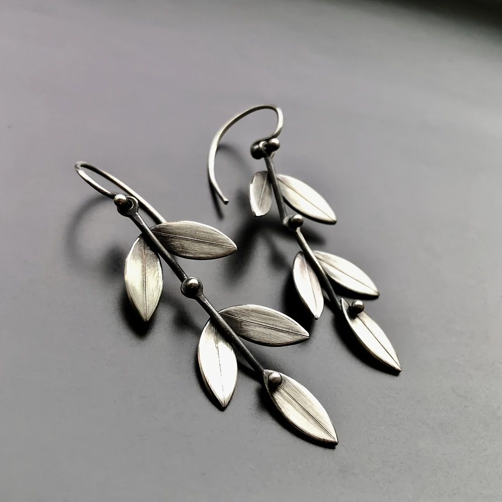 Vintage-Style Leaf Dangle Earrings in Silver Colour