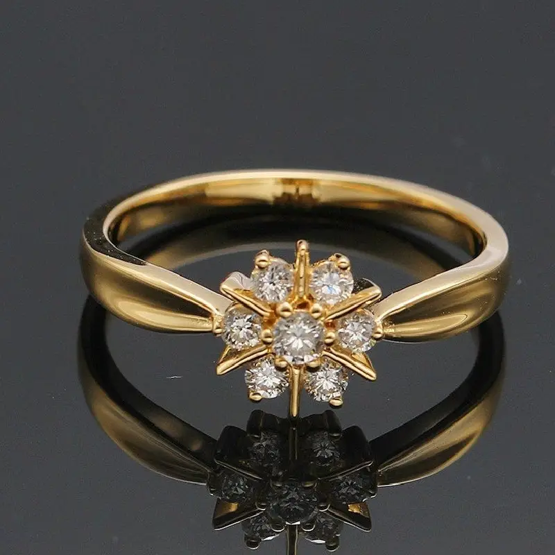 Zirconia Daisy Ring with Sparkling Petals in Gold Colour