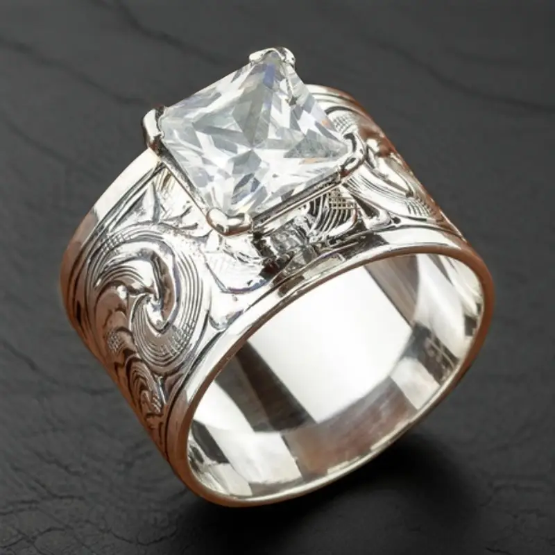 Ring med rad av vita glasstenar, silverfärgad