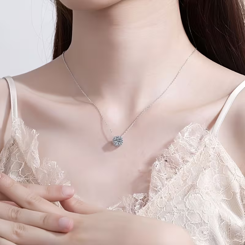 Collar geométrico con piedra redonda veteada en varios colores a elegir