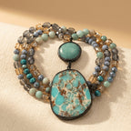 Boho-halsband i vintagestil med stenhänge i naturlig look