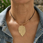 Textured Statement Necklace with Bold Presence and Crafted Finish