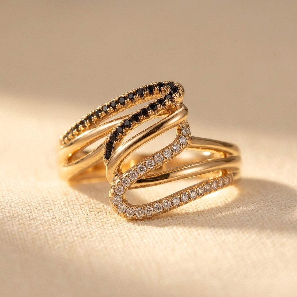 Ring med spiralvåg av zirkonia, flytande design och klart gnistrande
