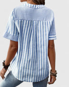 Blusa de rayas con corte holgado y clásico