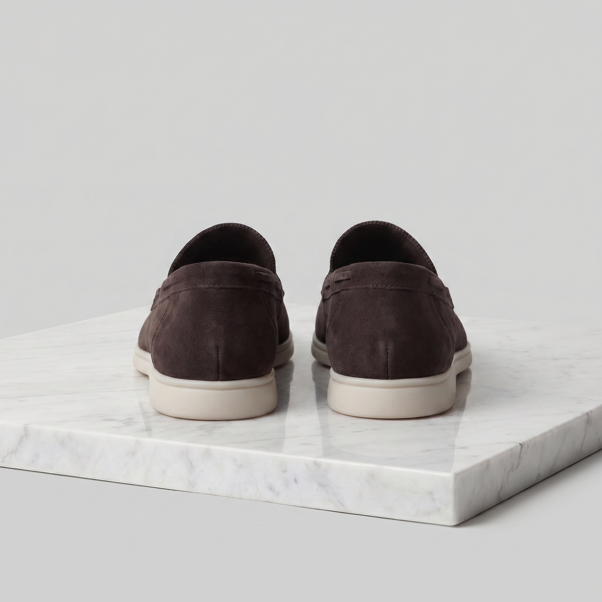 Men's Suede-Look Loafers with a Sleek and Flexible Silhouette