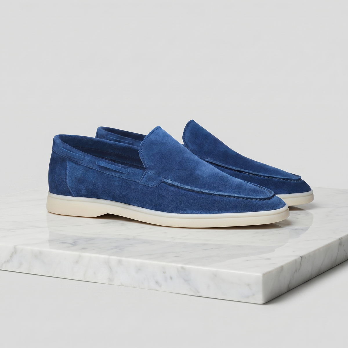 Men's Suede-Look Loafers with a Sleek and Flexible Silhouette