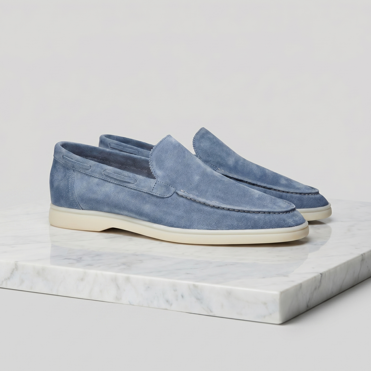 Men's Suede-Look Loafers with a Sleek and Flexible Silhouette