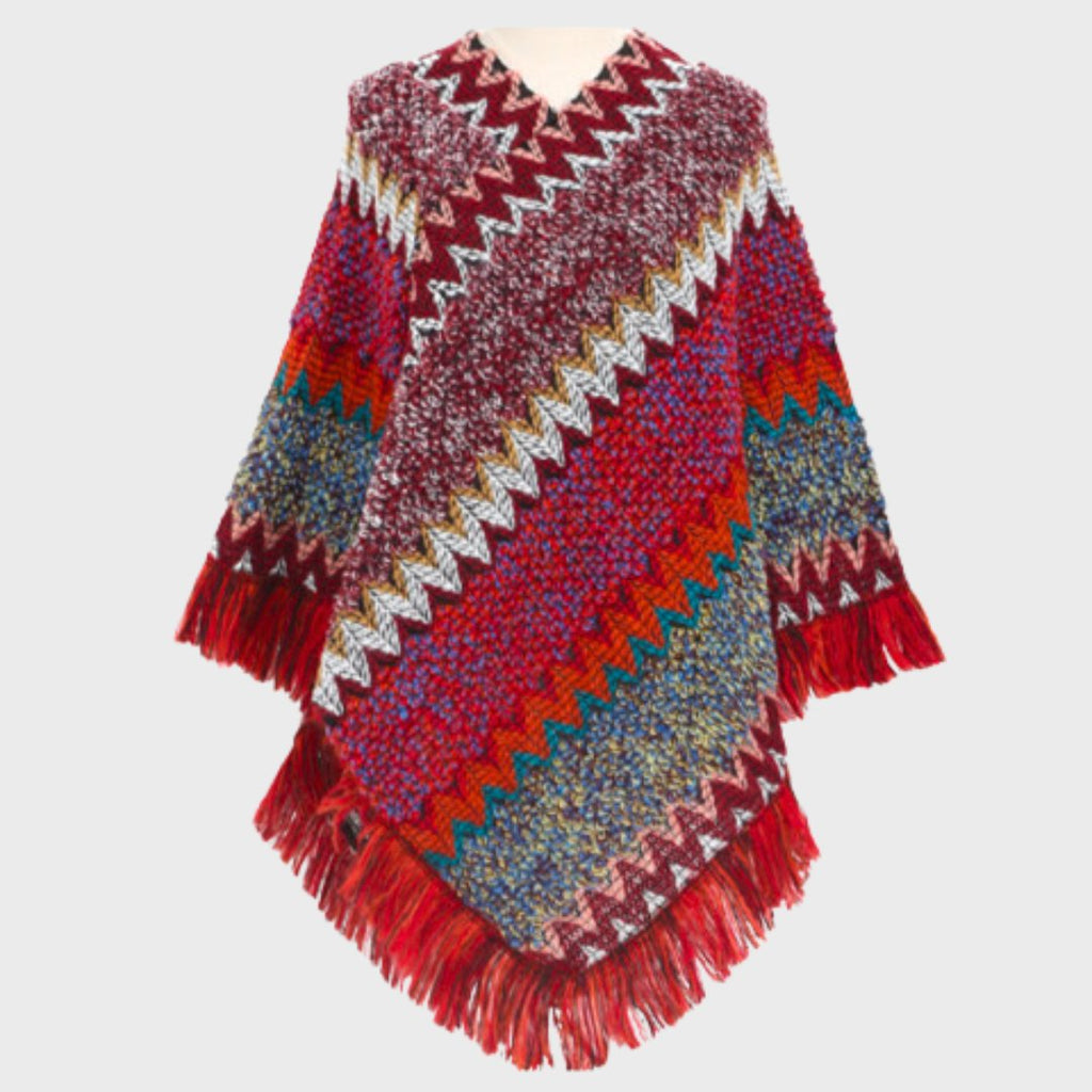 Poncho de punto de estilo boho con un ajuste holgado y acogedor